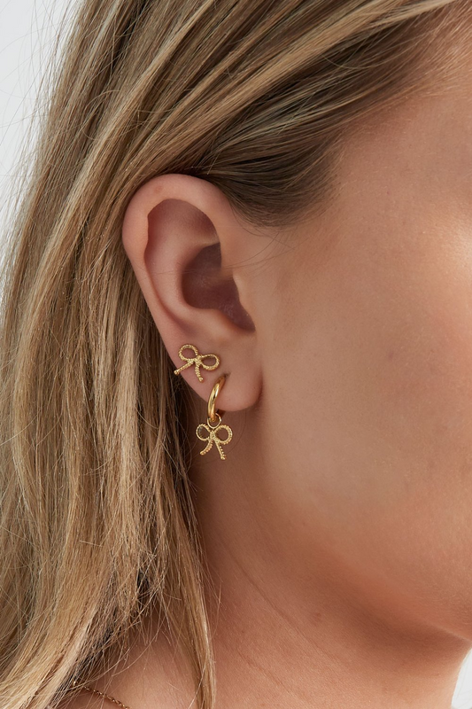 Brilla Fiocco – Minimalistische Strik Oorbellen